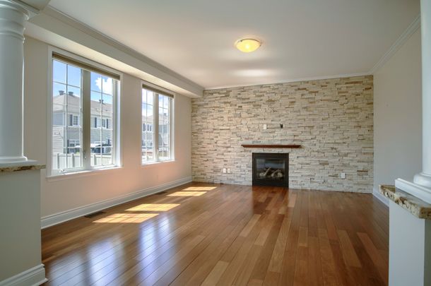 For Lease - 184 Cheyenne Way, Barrhaven, Ontario - Photo 1