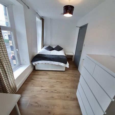 5 bedroom house to rent - Photo 3
