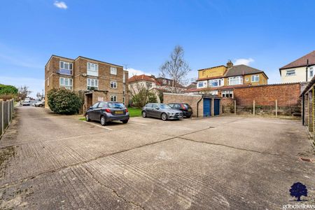 Stonecot Hill, Sutton, SM3 - Photo 2