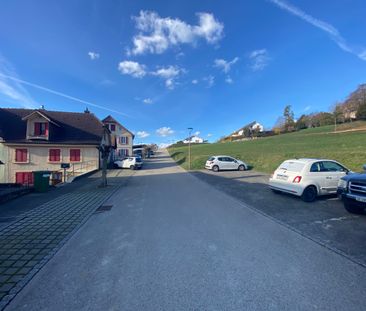 3.5 room apartment on the 1st floor / attractive conditions - Photo 2