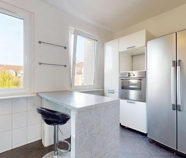 Przecław, 6pok., 2 piwnice, balkon - Photo 1