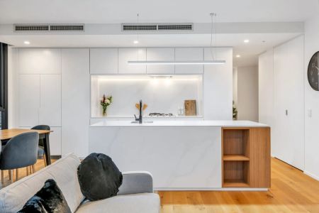 PREMIUM INNER-CITY LIVING IN ADELAIDES STYLISH EAST END - Photo 3