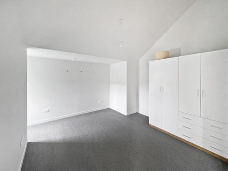 Apartment Living In Khandallah - Photo 2