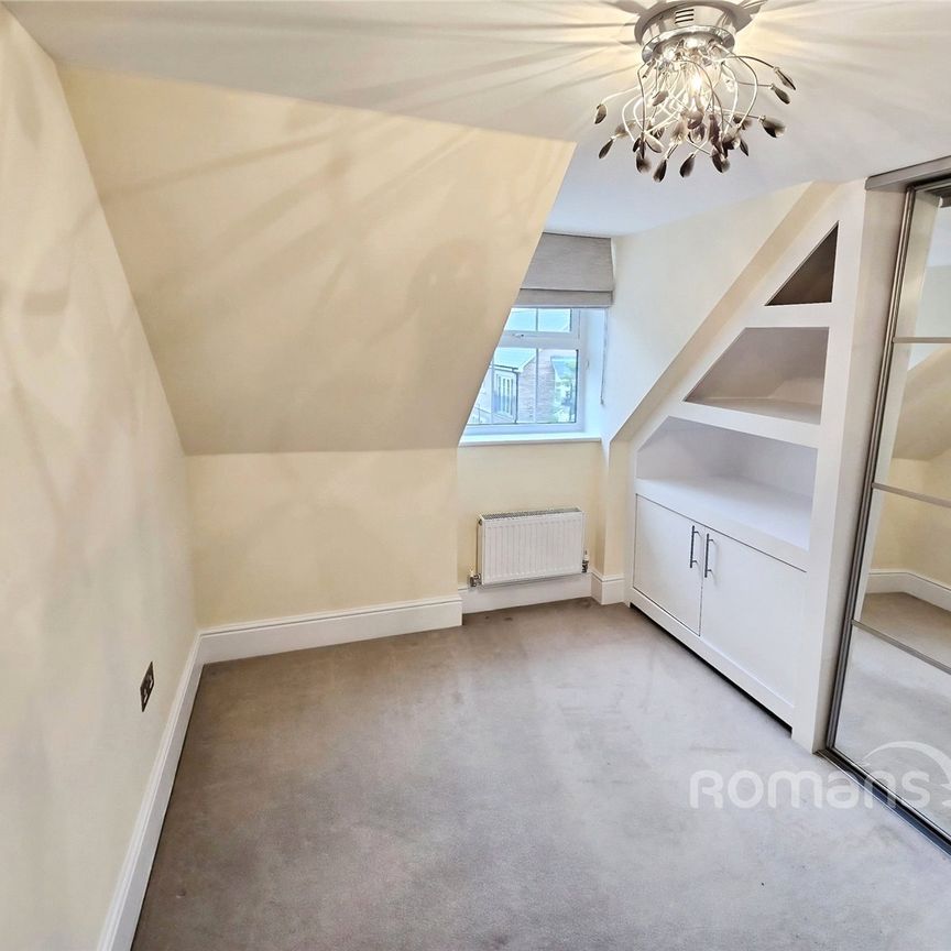 4 bedroom townhouse to rent - Photo 1