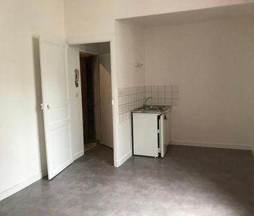 A LOUER ANGERS CENTRE VILLE - T1 situé 13 rue des ... - Photo 1