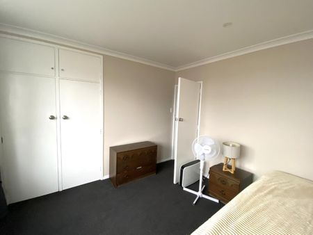 3 Bedroom Home in Redwoodtown - Photo 3