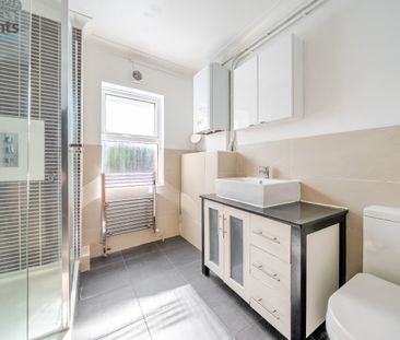 4 bedroom terraced house to rent - Photo 1