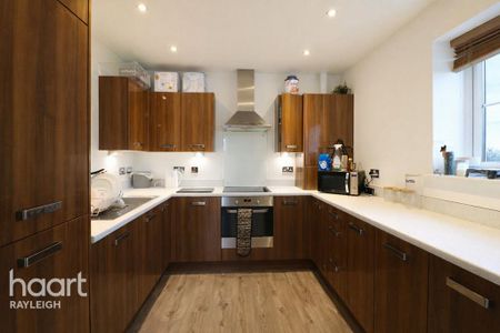 2 bedroom flat to rent - Photo 4