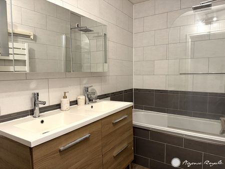 Location Appartement 3 pièces 74m² ST GERMAIN EN LAYE 78100 - Photo 3