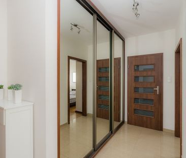 Warszawa, Mokotów, Aleja Wilanowska - Zdjęcie 3