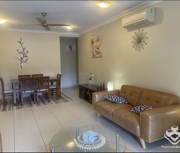 Spacious 2 Bedroom Resort Apartment - Ground Floor and Pool Facing - Photo 5