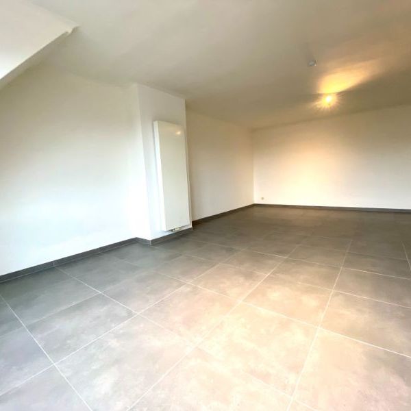 Gerenoveerd appartement met 2 ruime slaapkamer - Foto 1