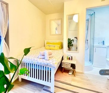 1 bedroom end of terrace house to rent - Photo 2