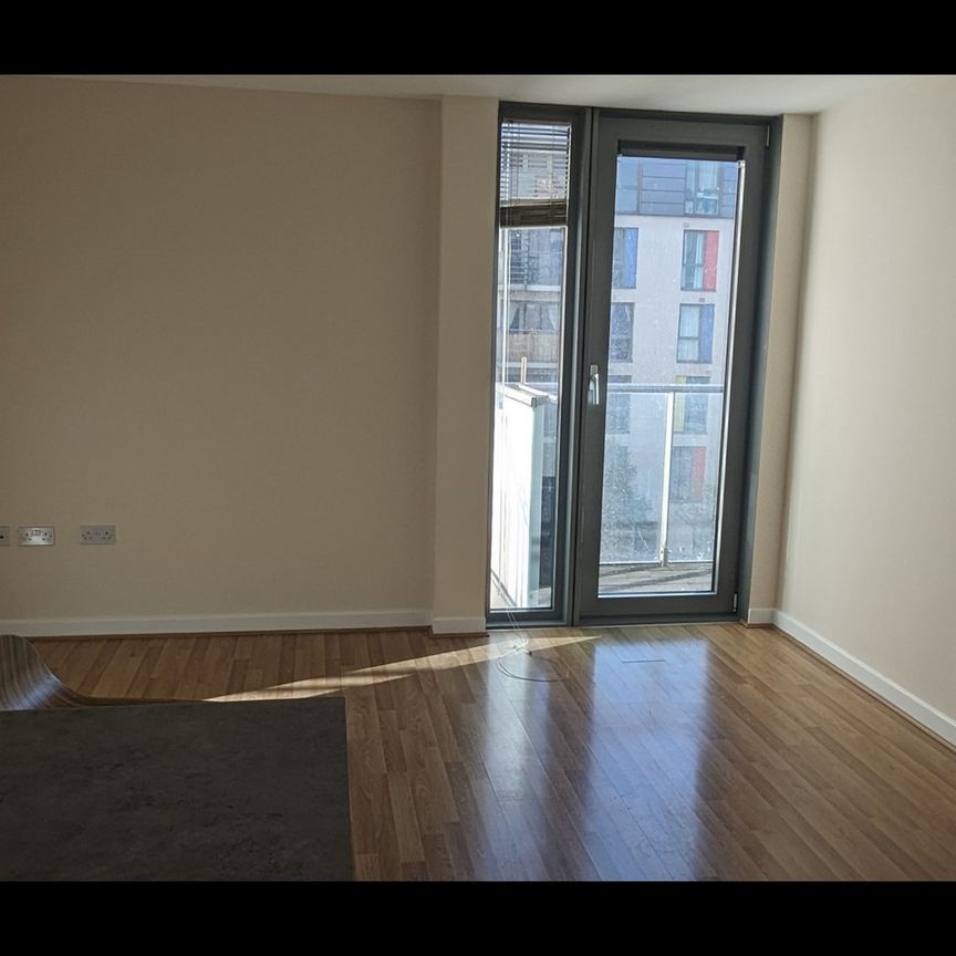 1 Bed Flat, George Hudson Tower, E15 - Photo 1