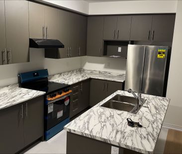 For Lease - 19 Velvet Way, Thorold, Ontario - Photo 6