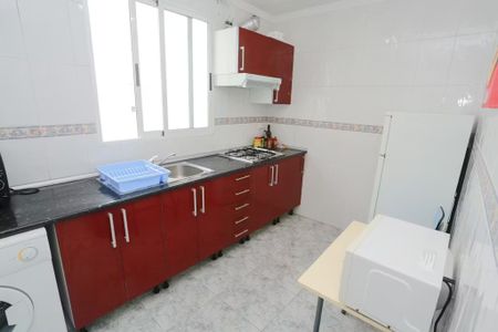 Carrer de Polo y Peyrolón, Valencia, Valencian Community 46021 - Photo 3