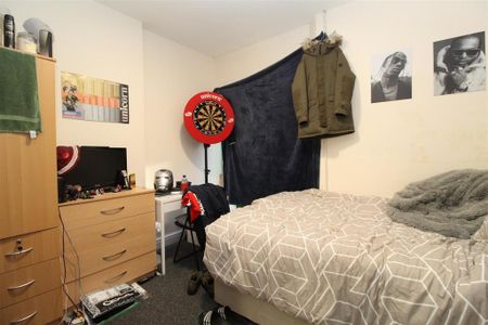 8 bedroom house to rent - Photo 3