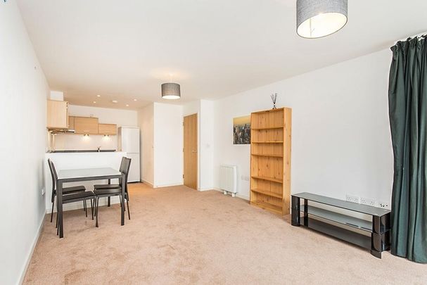 1 bedroom flat to rent - Photo 1