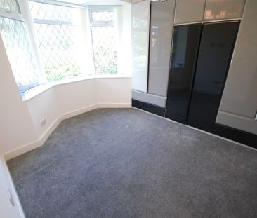 Glen Avenue, Swinton, Manchester - Photo 2