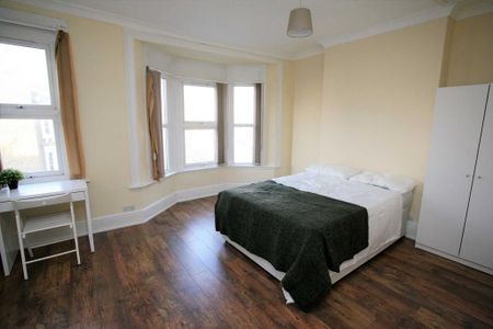 5 bedroom house to rent - Photo 2