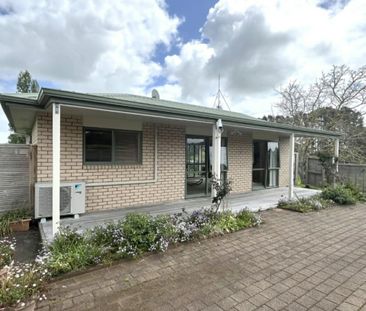 Private 2 Bedroom House - Photo 2