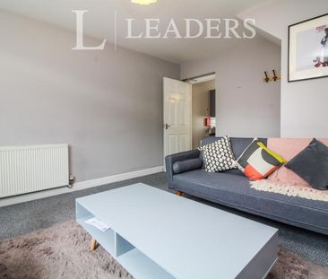 4 bedroom terraced to rent Wylds Lane, Worcester, WR5 - Photo 2