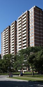 Bayview Towers - Photo 3