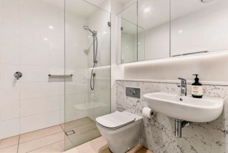 2Bedrooms, 2Bathrooms - Photo 4