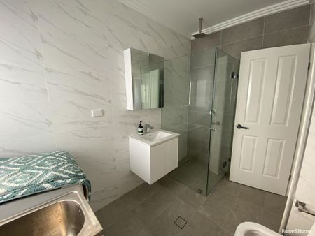 Stunning Granny Flat! - Photo 4