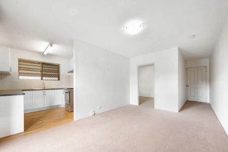 Stylish One-Bedroom Apartment in the Heart of Coorparoo - Photo 2