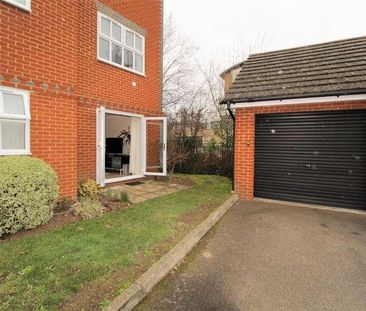 Vale Farm Road, Woking, GU21 - Photo 4