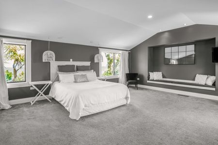 York Bay Living - Photo 4