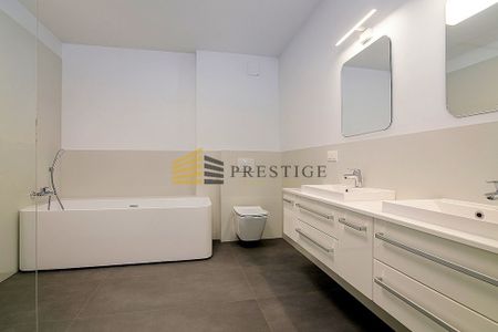 Warszawa, Wilanów, Królowej Marysieńki - Zdjęcie 5