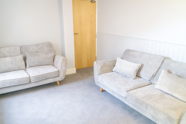5 bedroom terraced house to rent - Photo 1