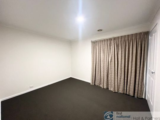 11 Calrossie Close, 3802, Endeavour Hills Vic - Photo 1