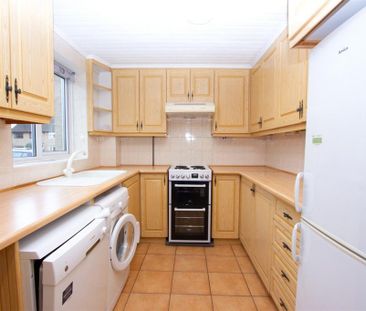 2 bedroom semi-detached house to rent - Photo 6