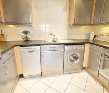 2 bedroom apartment to rent - Photo 5