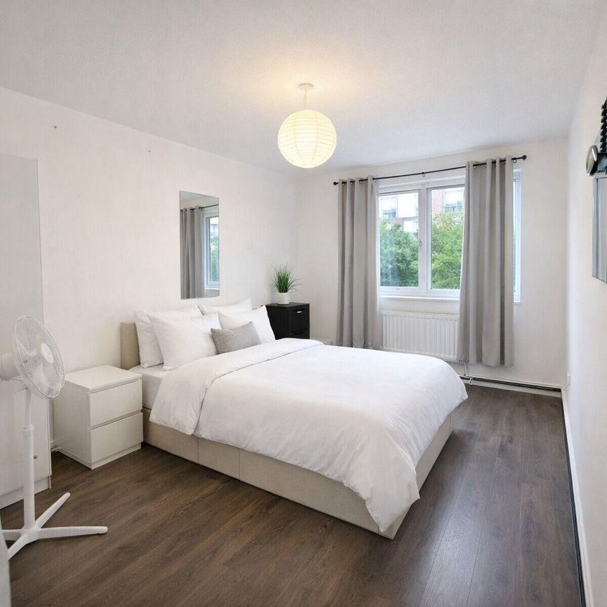4 bedroom flat share to rent - Photo 1