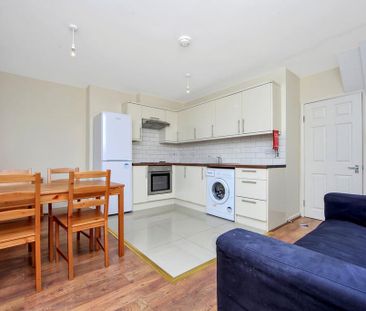 4 bedroom terraced house to rent - Photo 6