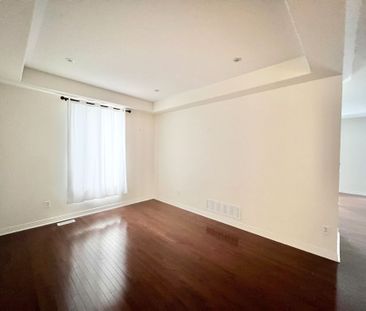 For Lease - 73 Castleglen Boulevard, Markham, Ontario - Photo 2