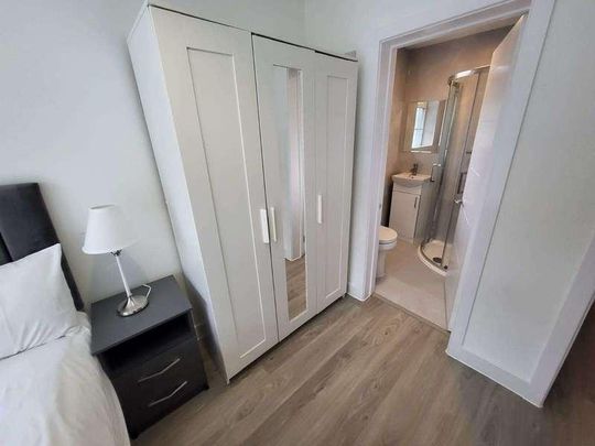 Tavistock Street, LU1 - Photo 1