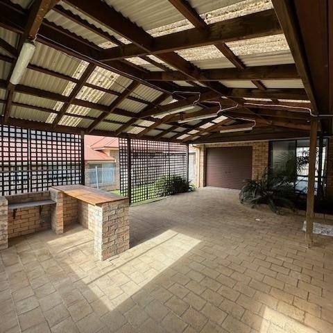 Family Home! - Photo 1