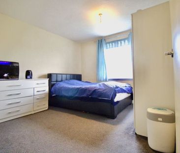 2 Bedroom - Photo 6