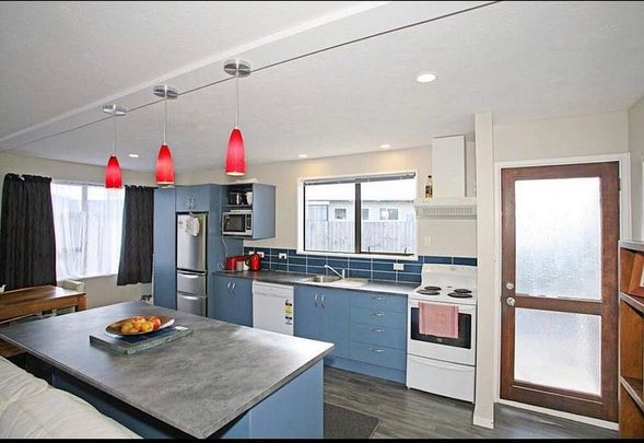 Large family home with big backyard for Rent - Photo 1