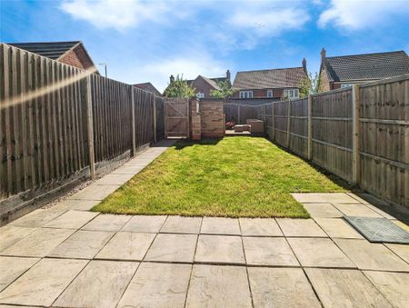 2 bedroom terraced house to rent - Photo 4