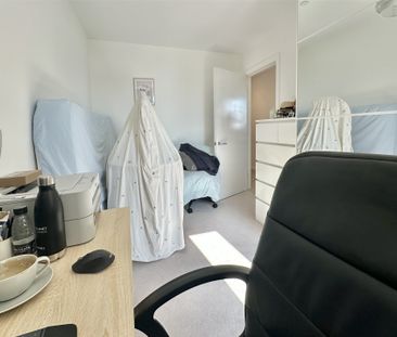 Corsican Square, London - Photo 6