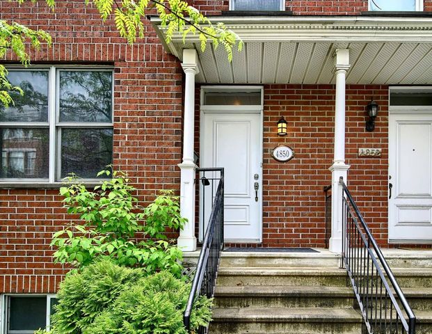 À louer / Maison à étages - Photo 1