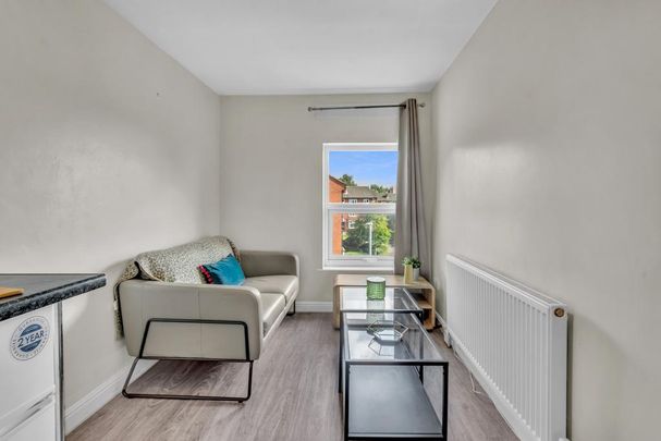 1 bedroom flat to rent - Photo 1