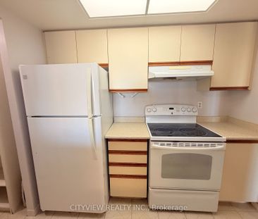 For Lease - 1001 Cedarglen Gate Unit# 616, Mississauga, Ontario - Photo 4