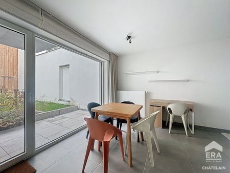 PRACHTIGE GEMEUBLEERDE STUDIO IN BRUSSELS TE HUUR - Photo 2